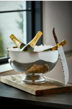 Champagnebowle og Sabatier Champagnesabel